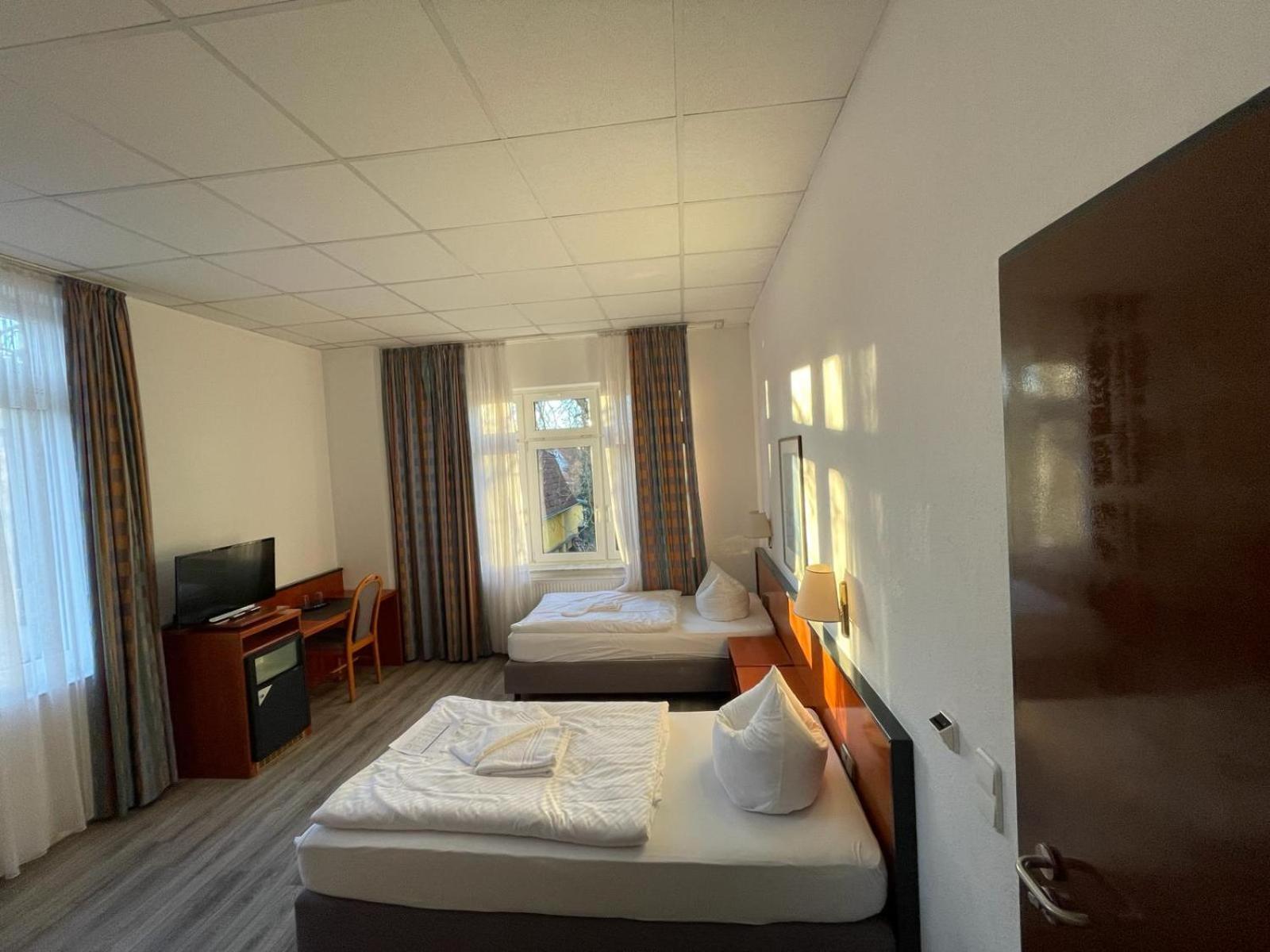 Hotel Birkenwerder Esterno foto